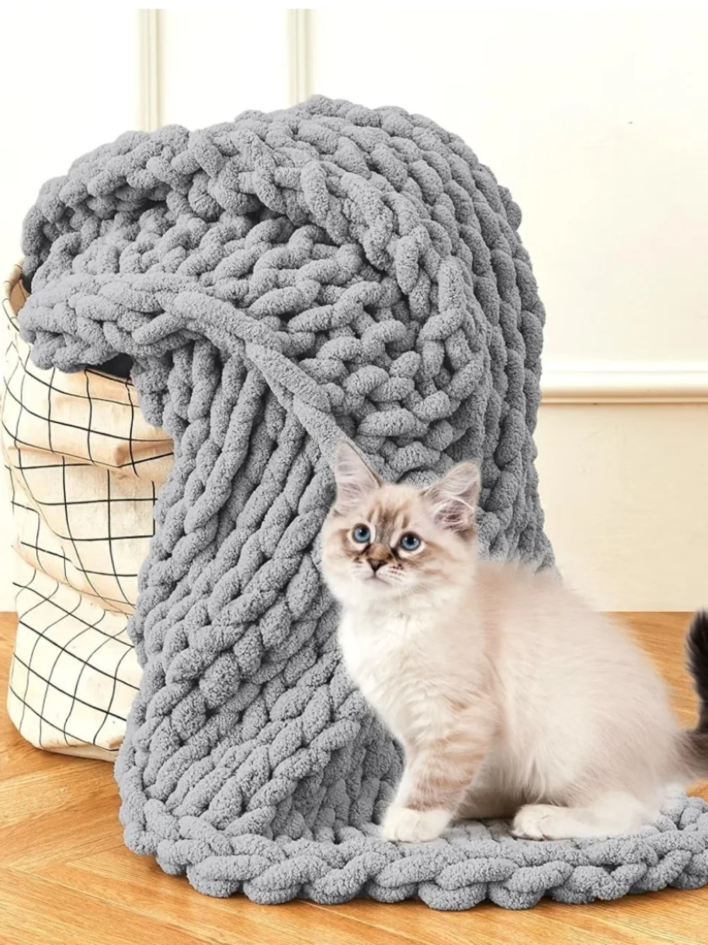 Cozy Chunky Knit Throw Blanket in Grey - Plush Comfort 51x63